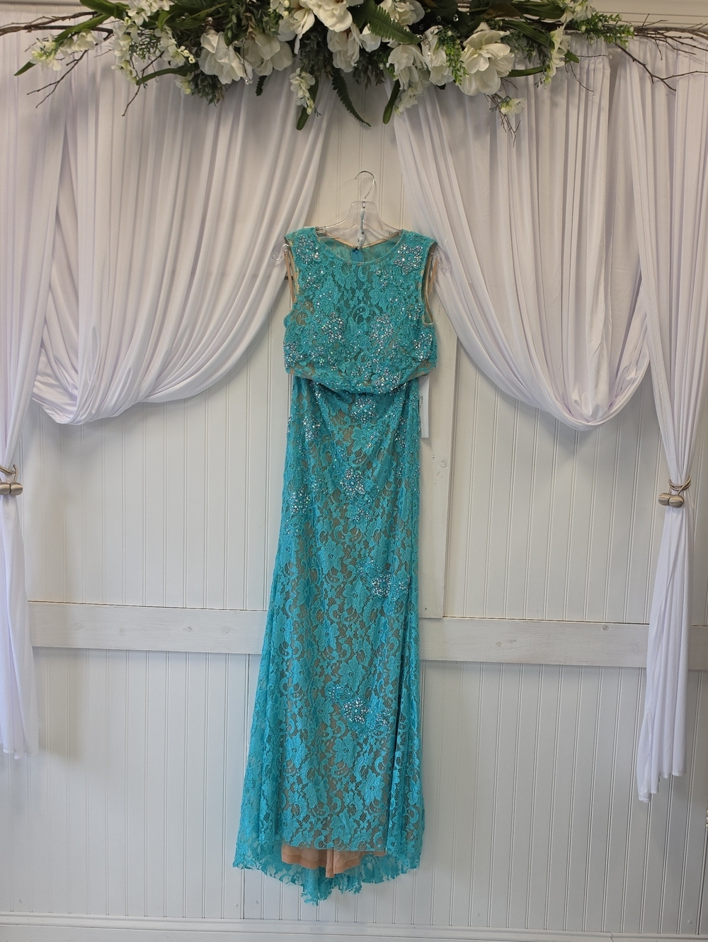 Jovani NWT Aqua Lace Embellished Sleeveless Maxi Gown Dress Size 8 #92151A